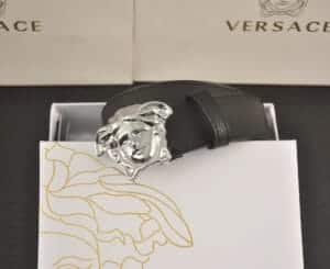 Schwarze Medusa-Gürtelschnalle