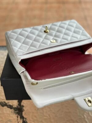 Classic Medium Flap Bag