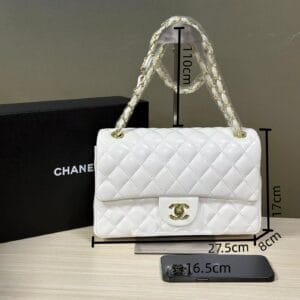 Classic Medium Flap Bag