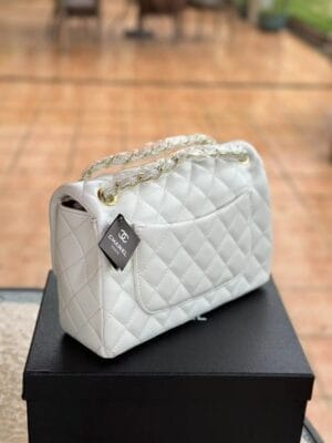 Classic Medium Flap Bag