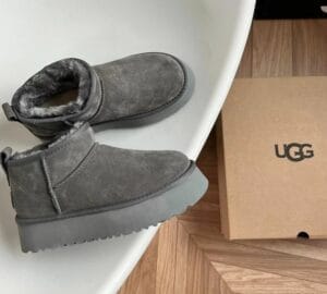 Classic Ultra Mini Boot