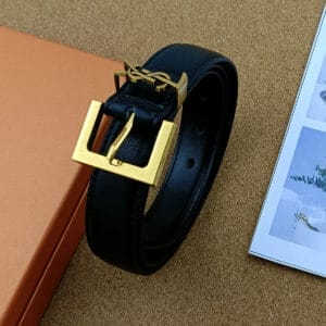 Ledergürtel mit Krokoprägung