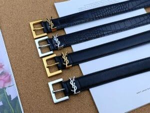 Ledergürtel mit Krokoprägung