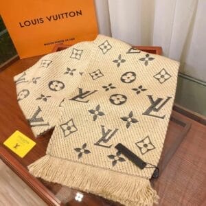 Logomania Scarf Pearl