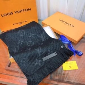 Logomania Scarf Pearl