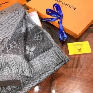 Logomania Scarf Pearl