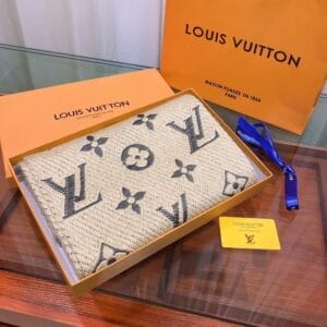 Logomania Scarf Pearl