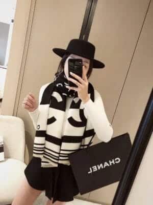 Luxurious Cashmere Scarf for Women