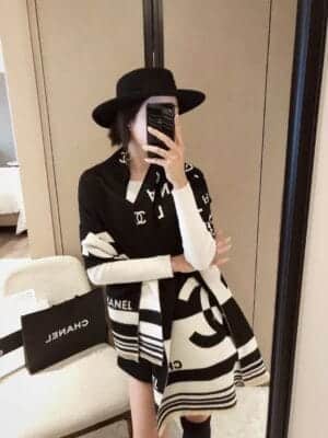 Luxurious Cashmere Scarf for Women