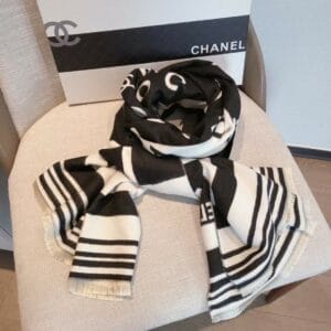 Luxurious Cashmere Scarf for Women