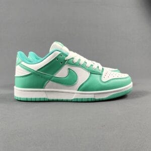 Nike Dunk Low Retro Panda