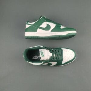 Nike Dunk Low Retro Panda