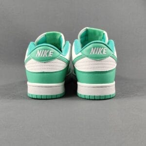 Nike Dunk Low Retro Panda