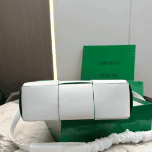 The Arco Medium Leather Tote Bag white