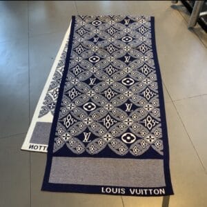 Women's Gray Wool Scarf