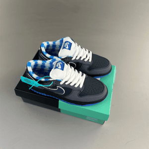 Concepts x Nike SB Dunk Low Green Lobster