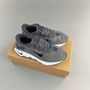 Nike Motiva Road Runner