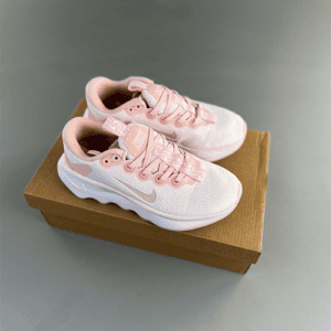 Nike Motiva Road Runner