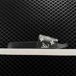 LV Reps Monogram Waterfront Mule (6)