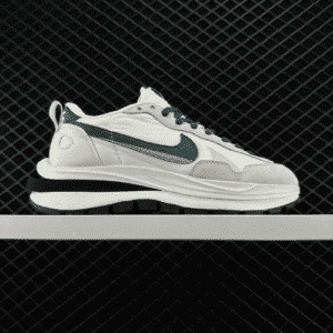 Nike Reps x Sacai Vaporwaffle 3